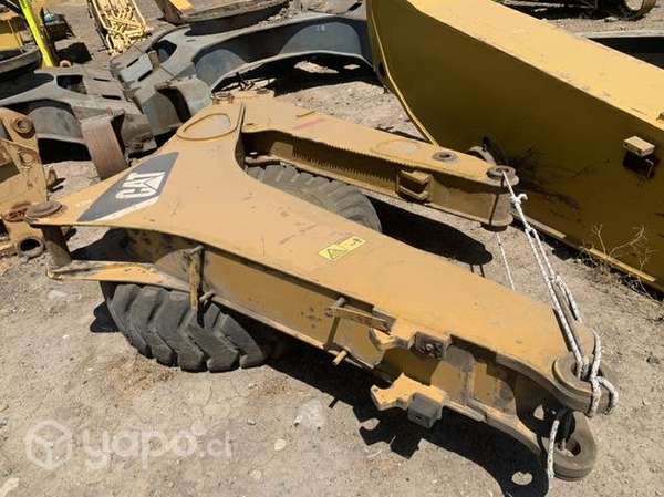 Retroexcavadora Caterpillar disponemos brazo