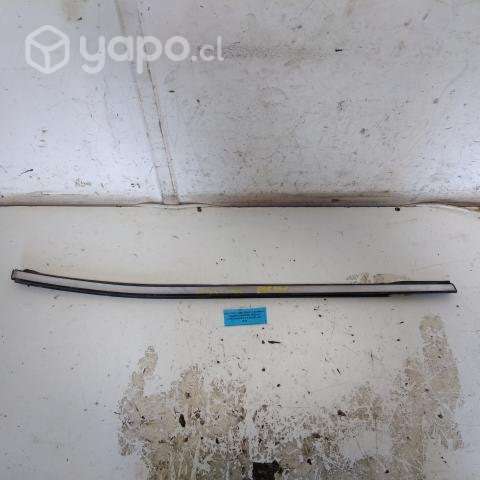 Moldura lame vidrio crom tras der (FRF151) Ranger
