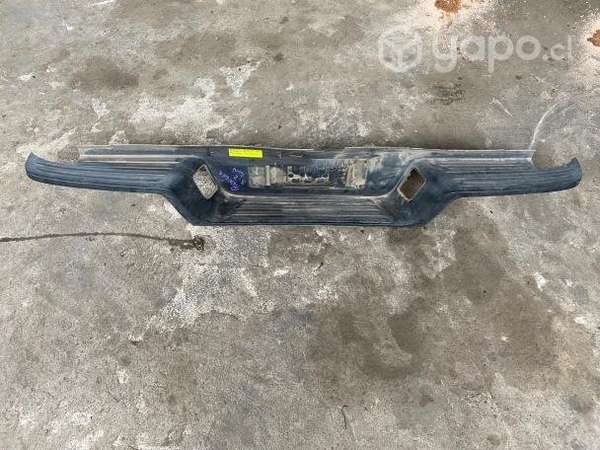 Moldura parachoque trasero Ford Ranger 3.2 2014