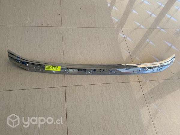 Moldura superior mascarilla Ford Ranger 3.2 2014