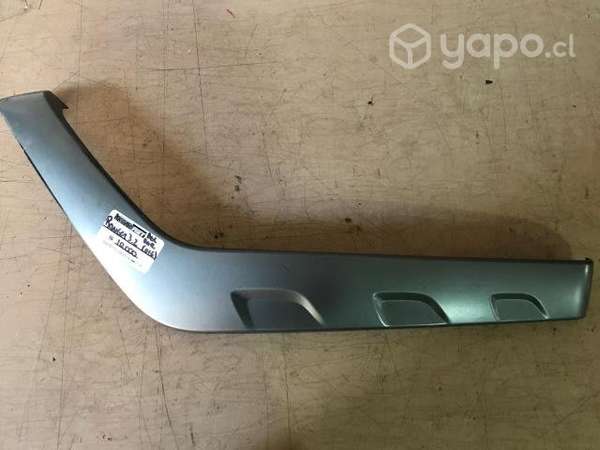 Moldura tapiz delantero derecho Ford Ranger 3.2