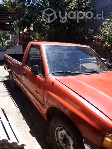 SE PERMUTA CHEVROLET LUV 1990 2.3 al día