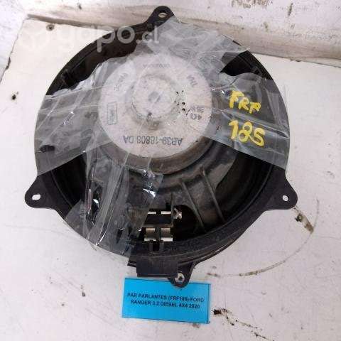 Par parlantes detalle patita (FRF185) Ford Ranger