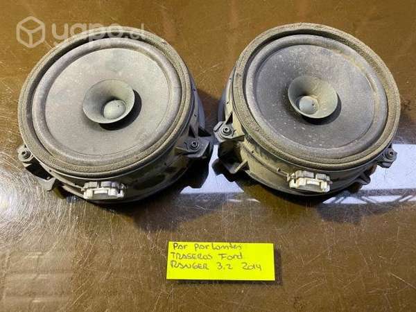 Par parlantes traseros Ford Ranger 3.2 2014