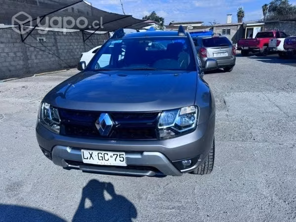 Vendo camioneta 4x4 año 2021 ranault oroch 2.0