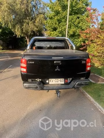 Mitsubishi l200 2019