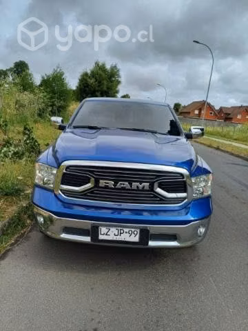 Camioneta Dodge RAM