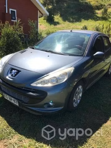 Vendo auto PEUGEOT 207 COMPACT 2011