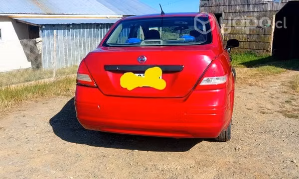 NISSAN TIIDA