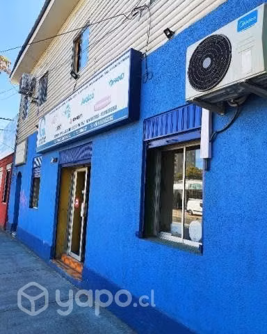 Arriendo de local comercial con oficinas