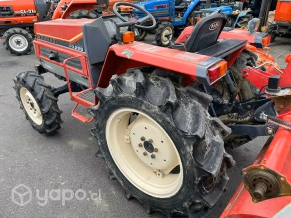 Tractor yanmar 25hp 4x4 con rotovator