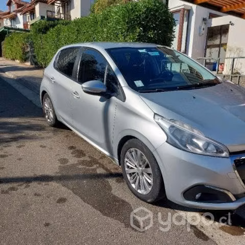 Peugeot 208 HDI 1.6 diesel