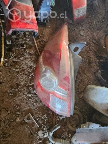 Foco trasero nissan tiida sport