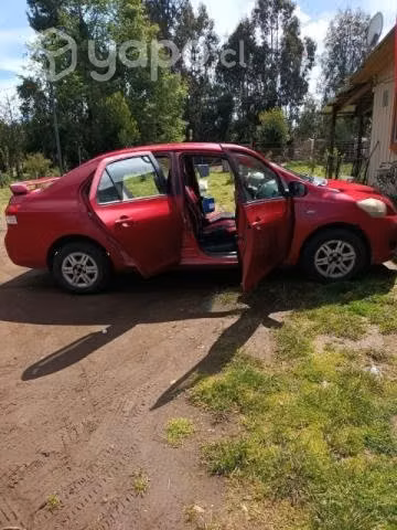 Toyota yaris 2008