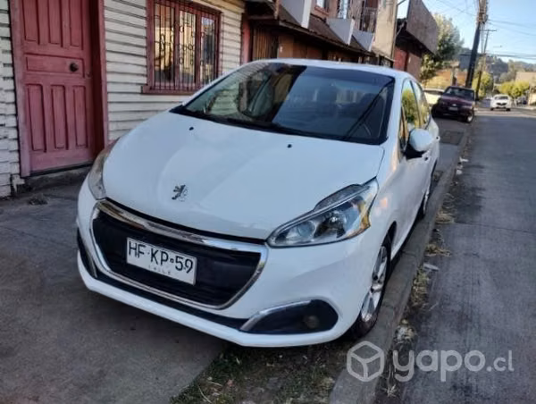 Se vende Peugeot 208