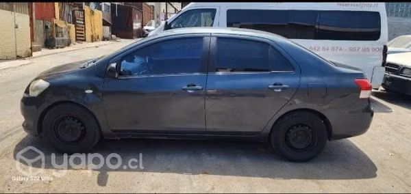 Toyota yaris 2009