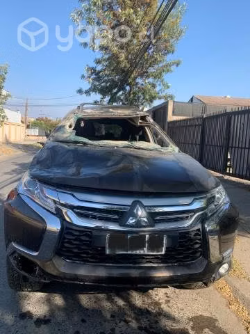Mitsubishi montero sport 2018