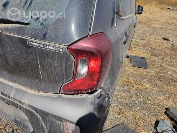 Foco trasero kia morning 2019