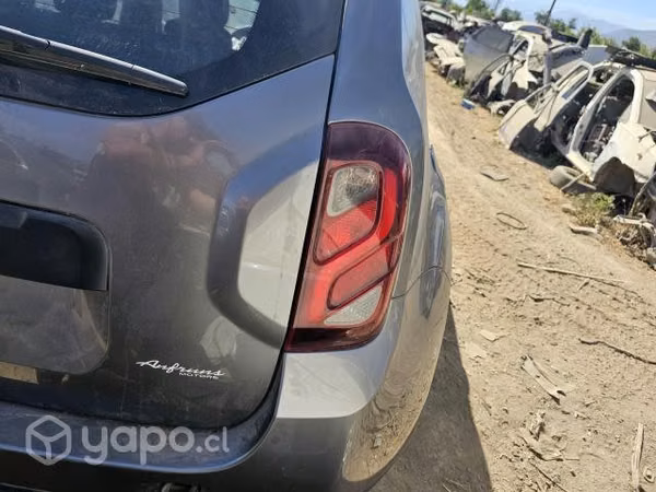 Foco trasero renault duster