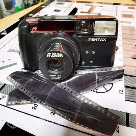 Pentax IQZoom 70 Análoga. Probada, funcionando