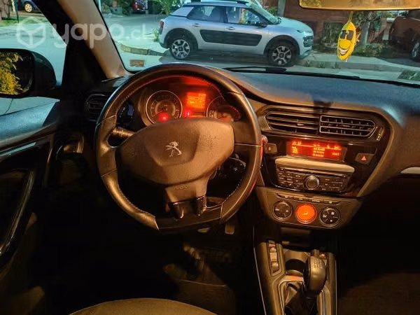 Peugeot 301 allure 1.6 2013