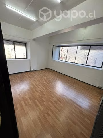 Salón, Oficina 17Mtrs Metro Moneda 2do piso