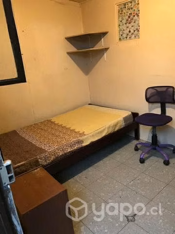 Arriendo Pieza amoblada