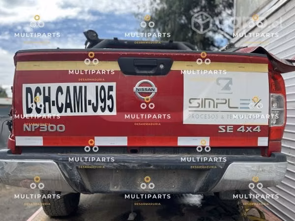 Portalón nissan NP300