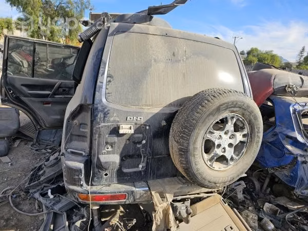 Portalon mitsubishi pajero 2005