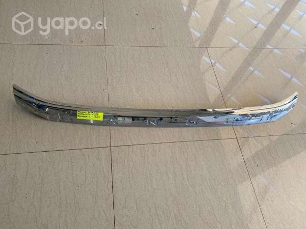 Moldura superior mascarilla Ford Ranger 3.2 2014