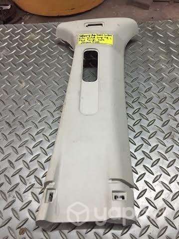 Tapiz cubre pilar central super iz Ranger 2014