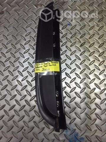 Moldura exterior puerta tras der Ford Ranger 2015