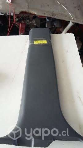 Tapiz cubre Pilar central inferior izq ford ranger