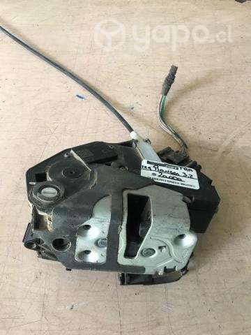 Chapa puerta trasera izquierda Ford Ranger 3.2 201