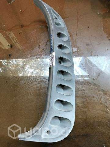 Moldura exterior Pilar tras izq mahindra scorpio