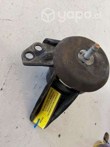 Soporte motor derecho 21810-D3100 (HTA274) Hyundai
