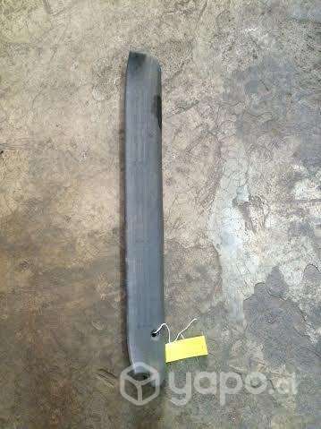 Cubre zocalo trasero izquierdo Ford Ranger Tailand