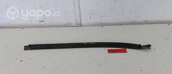 Moldura Lame Vidrio Puerta Tras Der Nw Dmax 2019