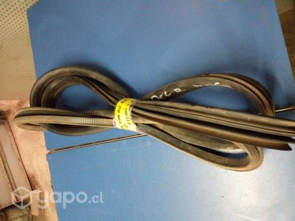 Goma pilar puerta delantera derecha Ford Ranger Ta
