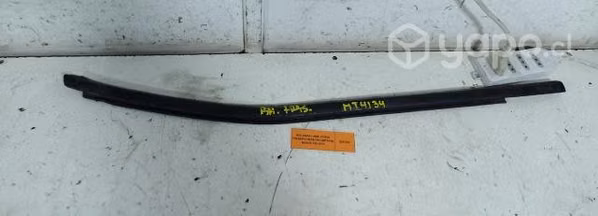 Moldura Lame Vidrio Trasera Derecha (MT4134) Maxus