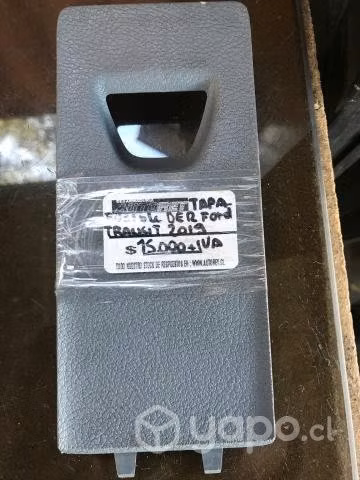 Tapa fusible derecha tablero Ford Transit 2017-202