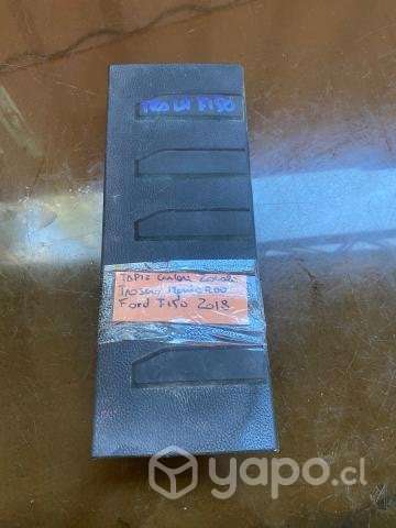 Tapiz cubre zocalo trasero izq Ford F150 2018