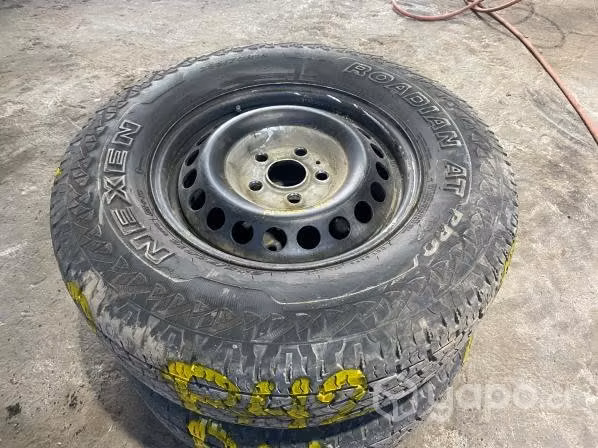 Llanta fierro con neumatico (R42) Amarok
