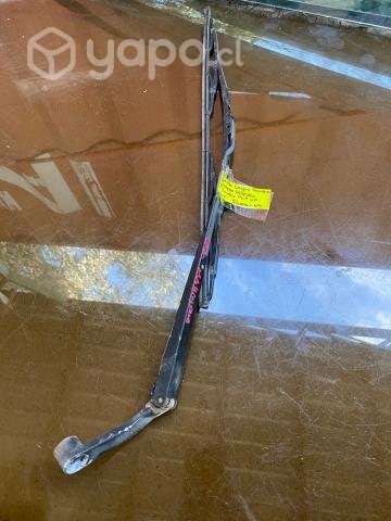 Plumilla limpia parabrisas derecha pick Up 2015
