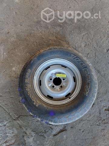 Llanta Fierro Con Neumatico 245 70 R16 (SNA164) S