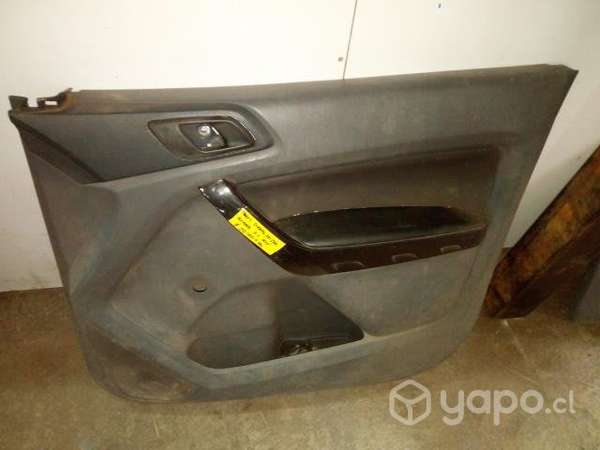 Tapiz puerta delantera derecha Ford ranger 2014