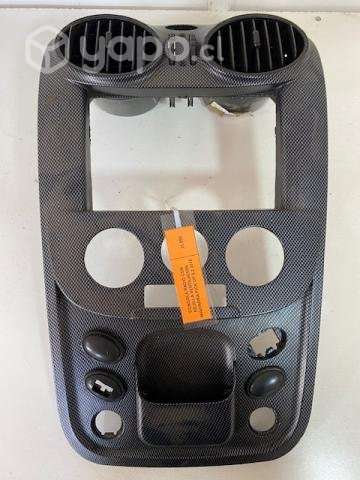 Consola radio con rejilla ventilacion Mahindra Pic