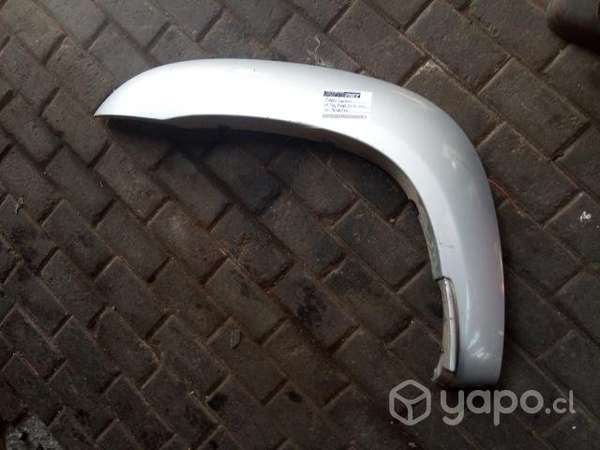 Moldura rueda delantera izquierda Mazda BT50 Taila
