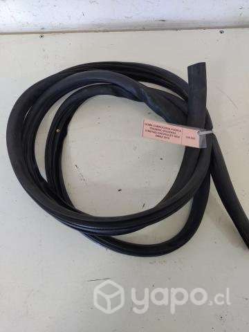 Goma Carroceria Puerta Tras Izq Nw Dmax 2018