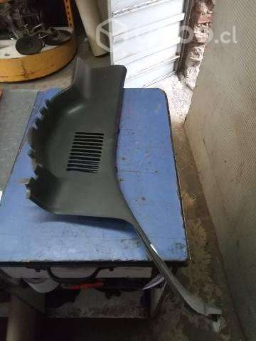 Tapiz cubre pilar trasero infer izq Nw Dmax 2017